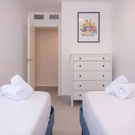 Bright With Views 3 Bedrooms 2 Bathrooms Apartment Malaga