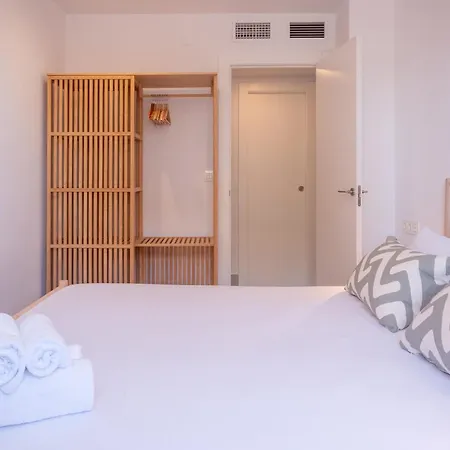 Bright With Views 3 Bedrooms 2 Bathrooms Apartment Malaga