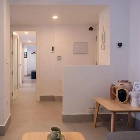 Bright With Views 3 Bedrooms 2 Bathrooms Apartment Malaga