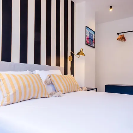 Bright With Views 3 Bedrooms 2 Bathrooms