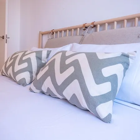 Bright With Views 3 Bedrooms 2 Bathrooms Málaga